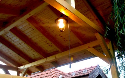 fa tónusa hosszú ideig változtatlan marad a Plastdur termékek használatával